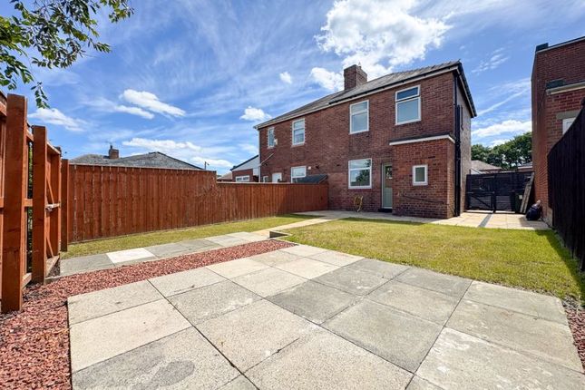 Clover Avenue, Winlaton Mill 2 bed semi