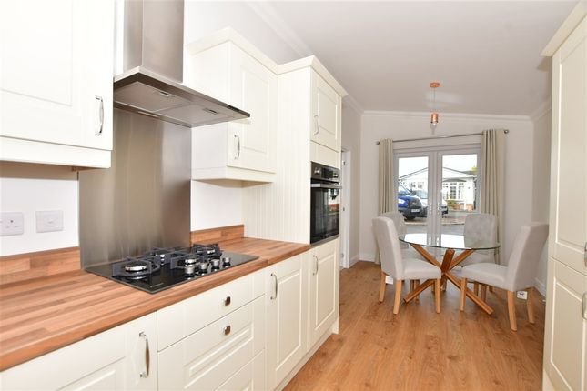 2 bed mobile/park home