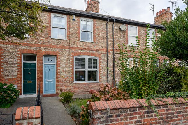 Howe Hill Road, York, YO26 4SW 2 bed terraced house for sale