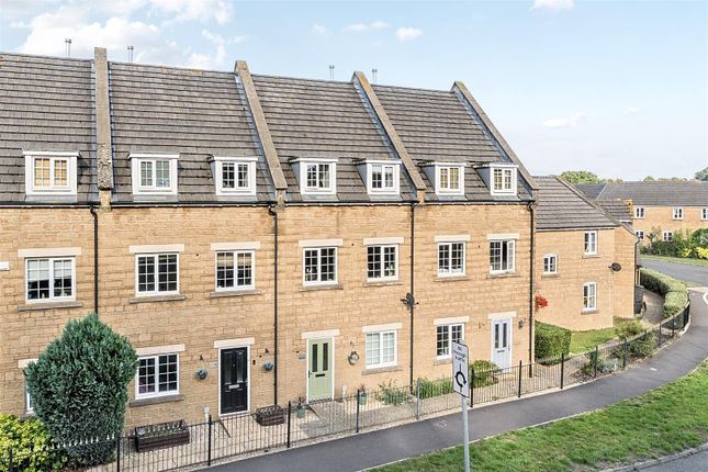 4 bedroom terraced house for sale