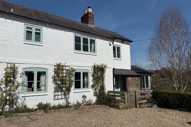 2 bedroom semi-detached house for sale