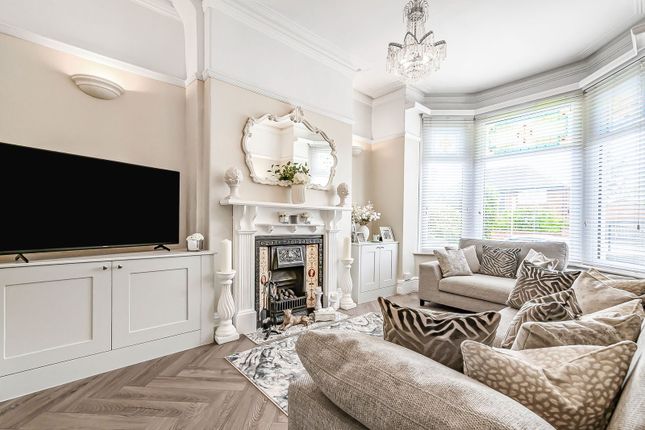 Manchester Road, Heywood OL10 4 bed terraced house for sale