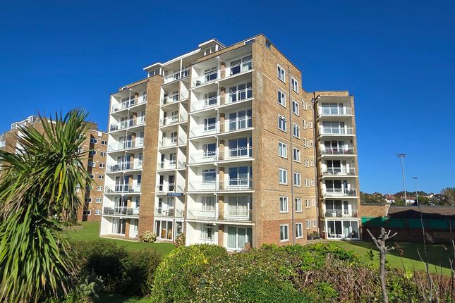 West Parade, Bexhill On Sea, TN39 2 bed apartment for sale
