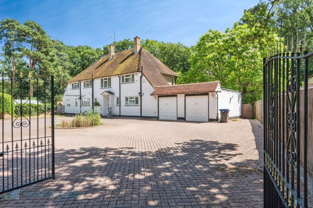 6 bedroom detached house for sale