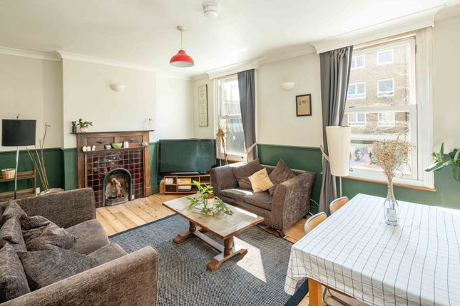 4 bedroom maisonette for sale