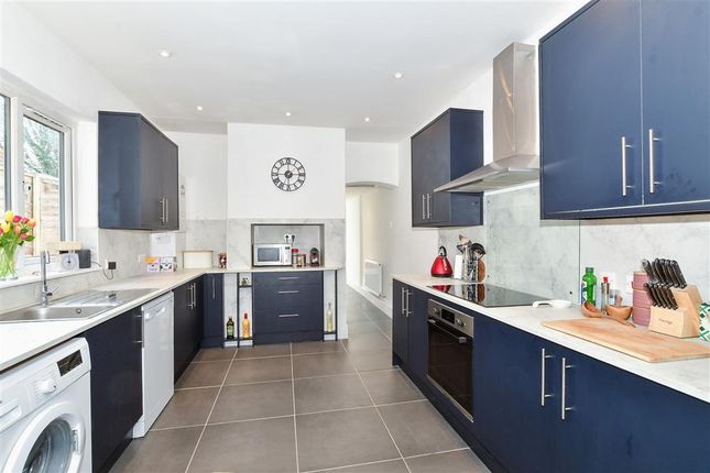 5 bed terraced house