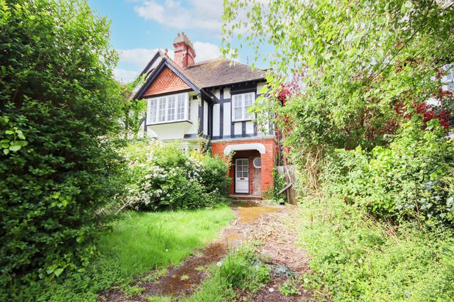 5 bedroom semi-detached house for sale