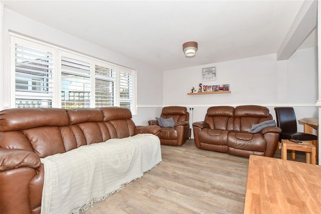 Hollands Avenue, Folkestone, Kent 3 bed end of terrace house for sale