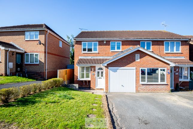 Lancaster Walk, Worksop S81 3 bed semi