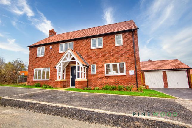 Whinfell Road, Chesterfield S41 4 bed detached house for sale