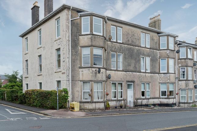 Flat 2/2, 4  Alexandria Terrace... 3 bed flat for sale