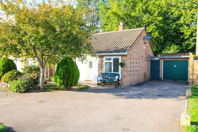 Poplar Close, Leighton Buzzard 2 bed semi