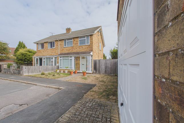3 bedroom semi-detached house for sale