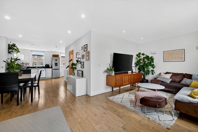 Shelburne Road, London N7 2 bed apartment for sale