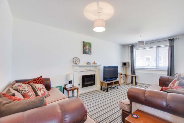 2 bedroom semi-detached bungalow for sale