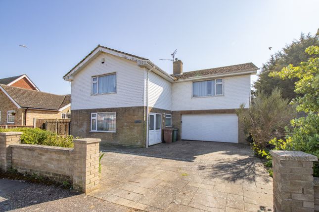 Ramsay Gardens, Hunstanton, Norfolk... 5 bed detached house for sale