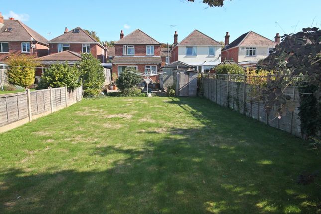 New Road, Netley Abbey, Southampton 3 bed detached house for sale
