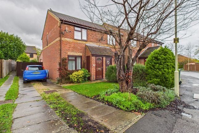 Southlands, Chineham, Basingstoke, RG24 2 bed terraced house for sale