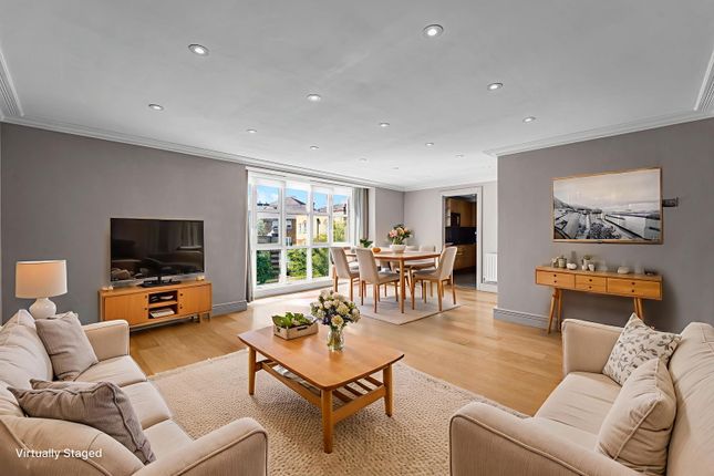 Oriel Drive, London SW13 2 bed apartment for sale