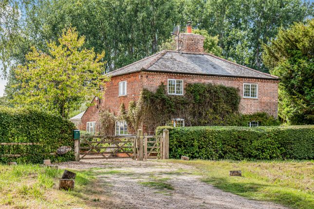 The Marsh, Breamore, Fordingbridge... 4 bed detached house for sale