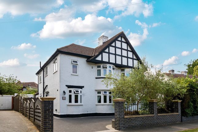 Southborough Lane, Bromley, Kent, BR2 4 bed semi