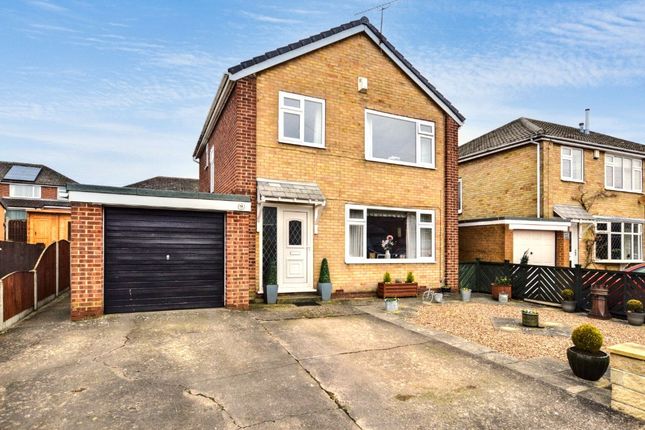 Fairfield Walk, Ossett, West Yorkshire 3 bed detached house for sale