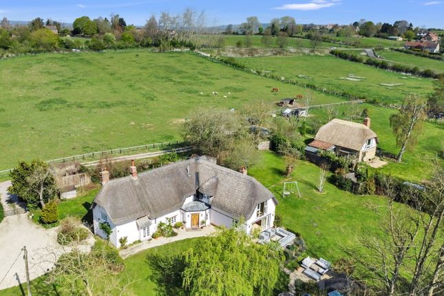 Baldham, Melksham SN12 6 bed detached house for sale