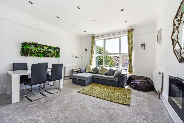 Albert Road, Southsea 2 bed flat for sale