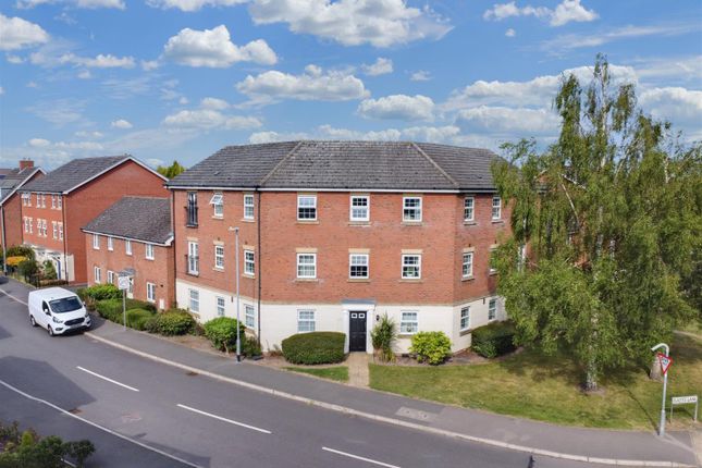 Flatts Lane, Calverton, Nottingham 2 bed apartment for sale