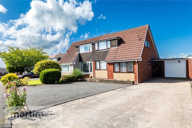 Warrenside Close, Blackburn... 3 bed semi