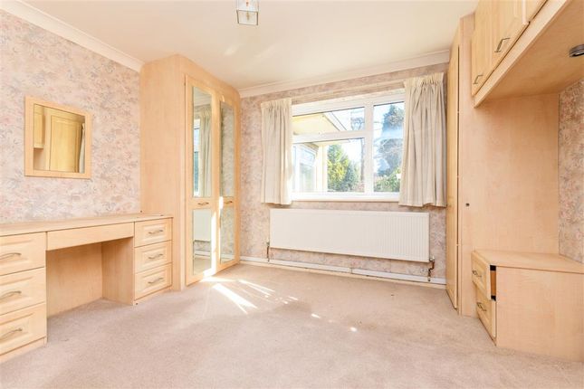 3 bed detached bungalow