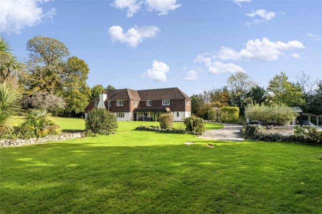 6 bed detached house