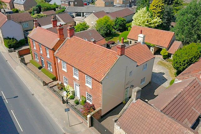 Westgate, Doncaster DN11 4 bed detached house for sale