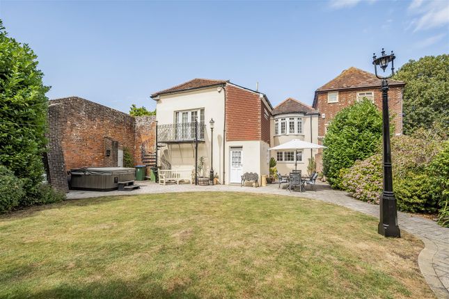 5 bedroom house for sale