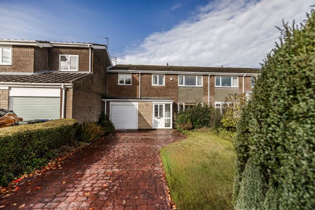 Bracken Close, Dinnington, Newcastle... 5 bed semi