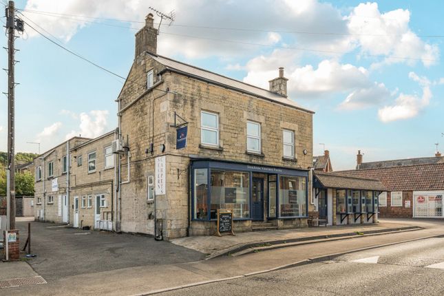 Bath Road, Gloucestershire GL10 4 bed detached house for sale