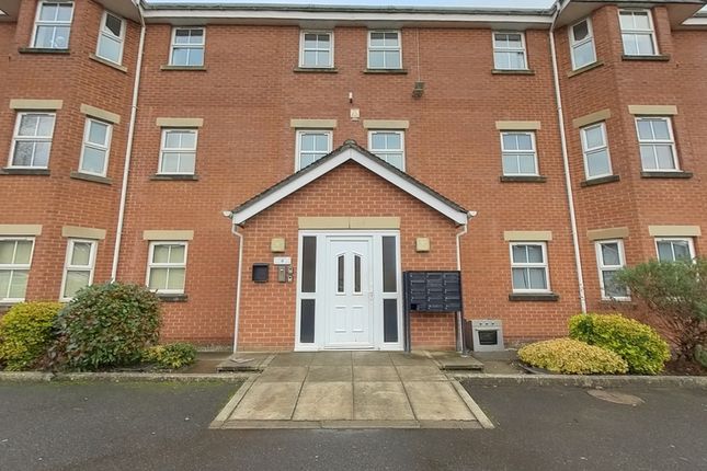 Garden Vale, Leigh WN7 1 bed flat for sale