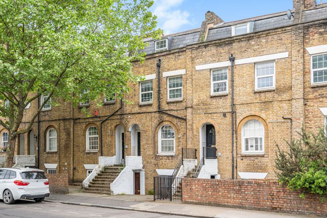 Lower Road, London 2 bed maisonette for sale