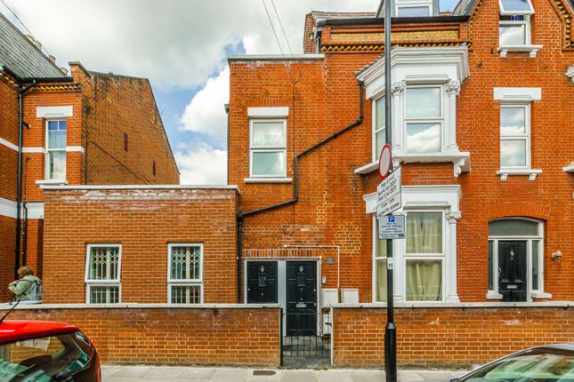 5 bed property