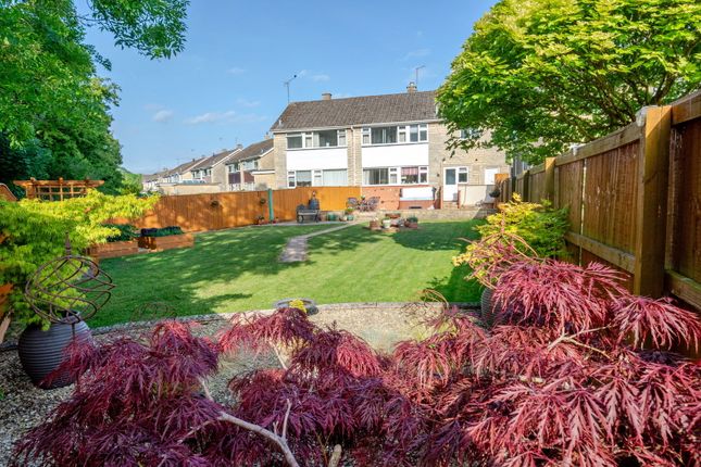 Tellcroft Close, Corsham SN13 4 bed semi