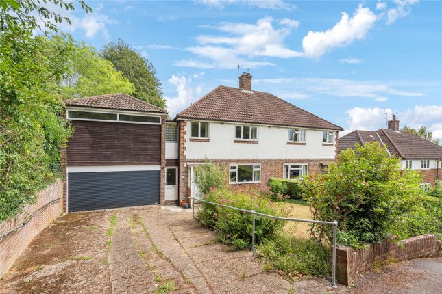 Dellfield Close, Berkhamsted... 4 bed semi