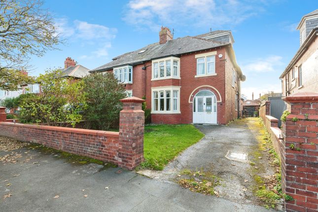 5 bedroom semi-detached house for sale