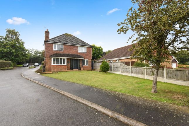 Kings Chase, Ashford TN24 4 bed detached house for sale