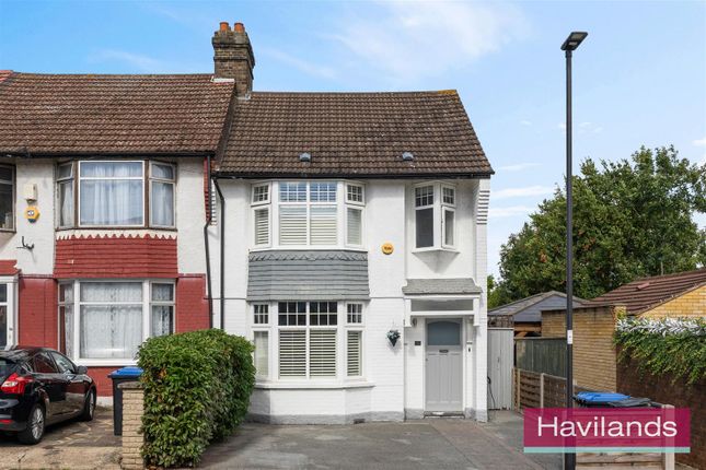 Oaktree Avenue, London 3 bed end of terrace house for sale