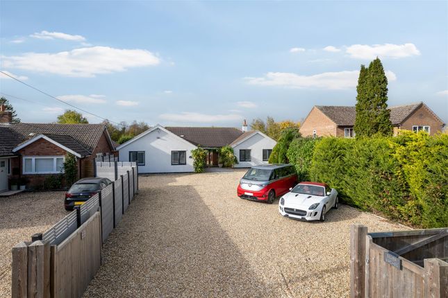 Kimbolton Road, Bolnhurst, Bedford 4 bed detached bungalow for sale
