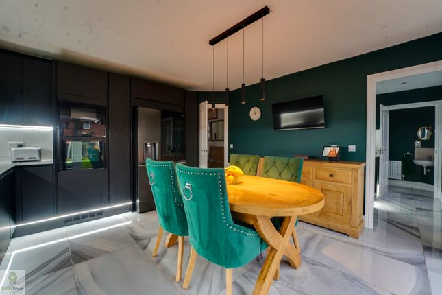 Donisthorpe Place, Stafford... 4 bed detached house for sale