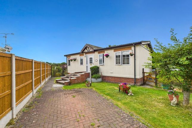 Severn Gorge Park, Telford TF7 2 bed park home for sale