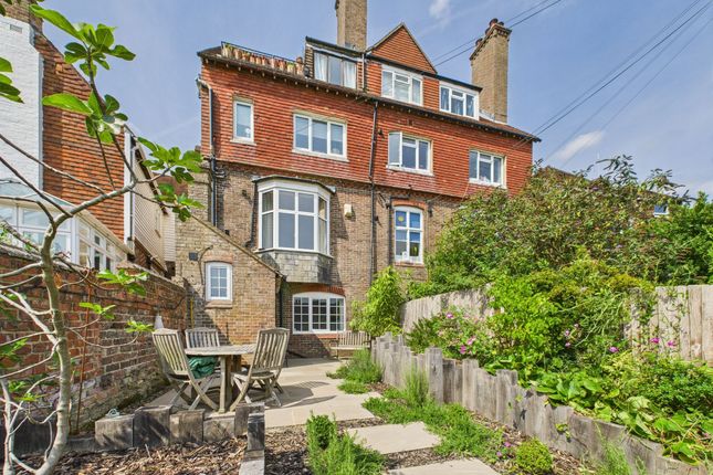 Ground Floor Flat, The Martletts... 2 bed ground floor flat for sale