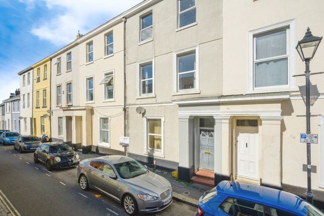 5 bedroom terraced house for sale