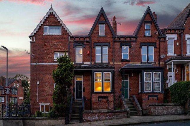 Leeds LS8 4 bed terraced house for sale